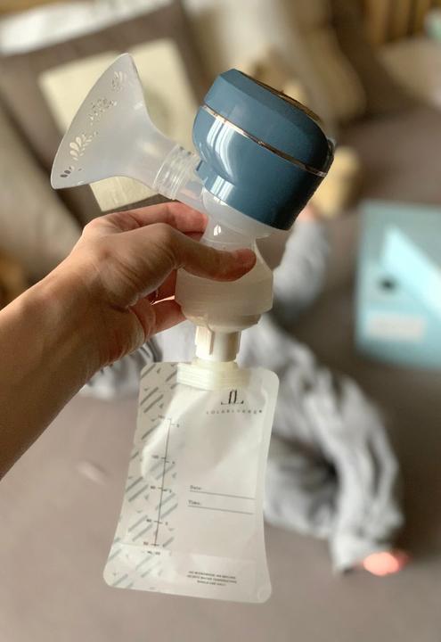 Produktbild Lola&Lykke Muttermilchbeutel und Adapter