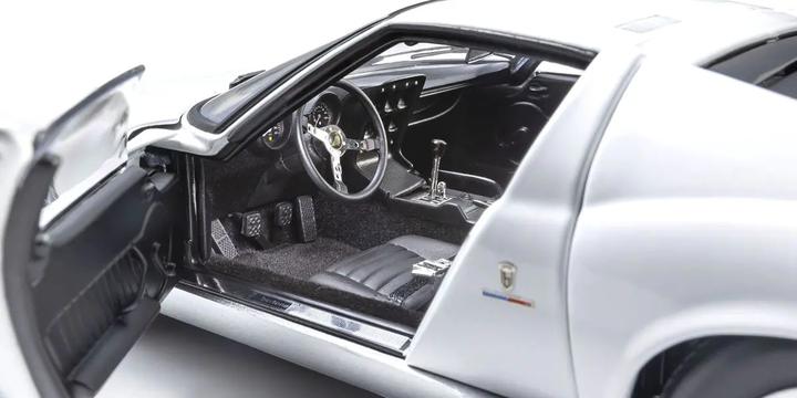 Produktbild Kyosho Sportwagen Lamborghini Miura P400, White-Silver 1:18