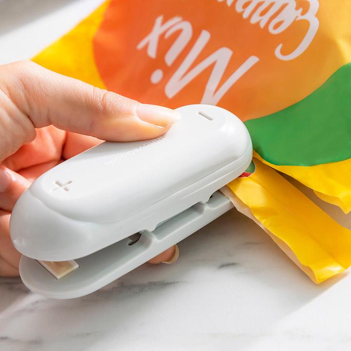 Produktbild InnovaGoods Beutelverschliesser mit Cutter und Aufhänger Baseyl (1 x)