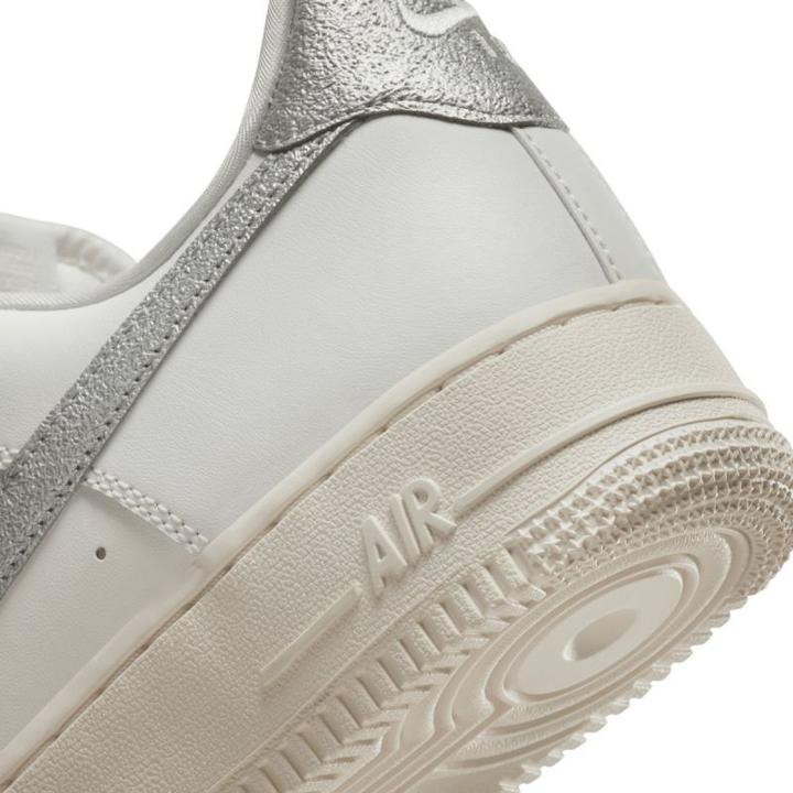 Immagine prodotto Nike DQ7569-100 (40)