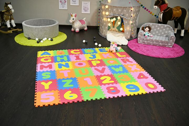 Produktbild Knorrtoys Puzzlematte - "Alphabet + Zahlen" /36-tlg./30cm (30 x 30 cm)