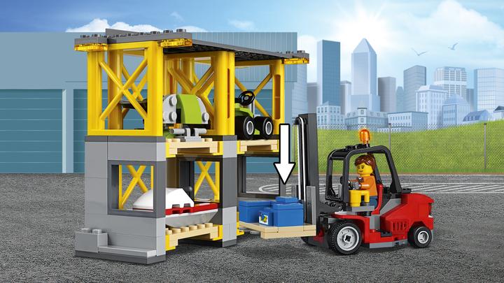 Image du produit LEGO Terminal de fret (60169, LEGO City)