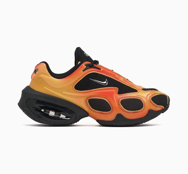 Image du produit Nike Women's Air Max Muse SE Bruce Lee (42)