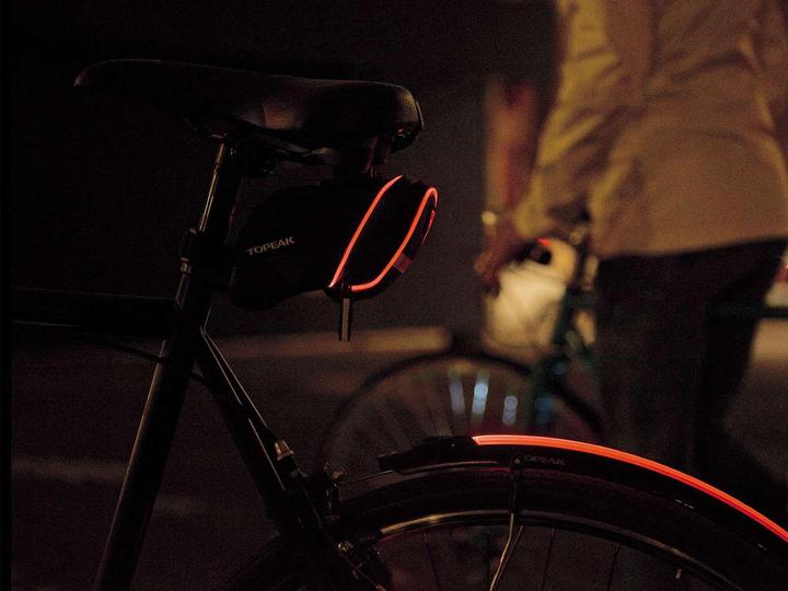 Produktbild Topeak Aero Wedge iGlow Satteltasche (1.20 l, Satteltasche)