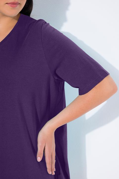 Actual product image Ulla Popken Essential V-Neck Stretch Tee (62)