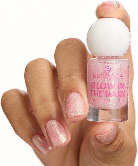 Immagine prodotto essence Nagellack Mini Nail Polish 14 GLOW IN THE DARK (14 BAGLIORE NEL BUIO)