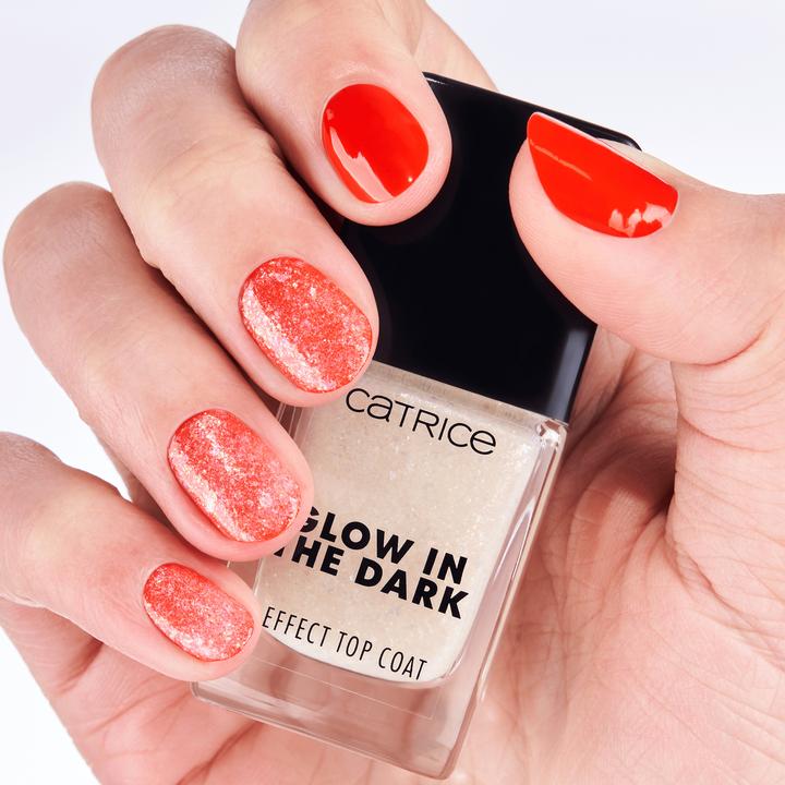 Actual product image Catrice Glow In The Dark Effect Top Coat (Cherry on Top, Top coat)