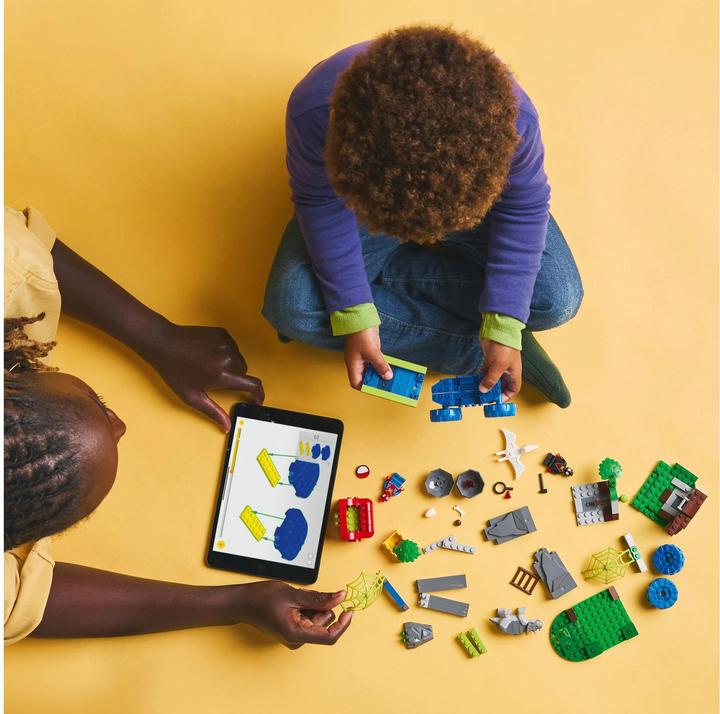 Actual product image LEGO Spideys Team auf Rettungsmission im Dino-Truck (11199, LEGO Marvel)