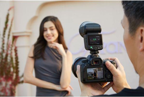 Produktbild Godox V1mid N - Round head flash with battery for Nikon (Aufsteckblitz, Nikon)