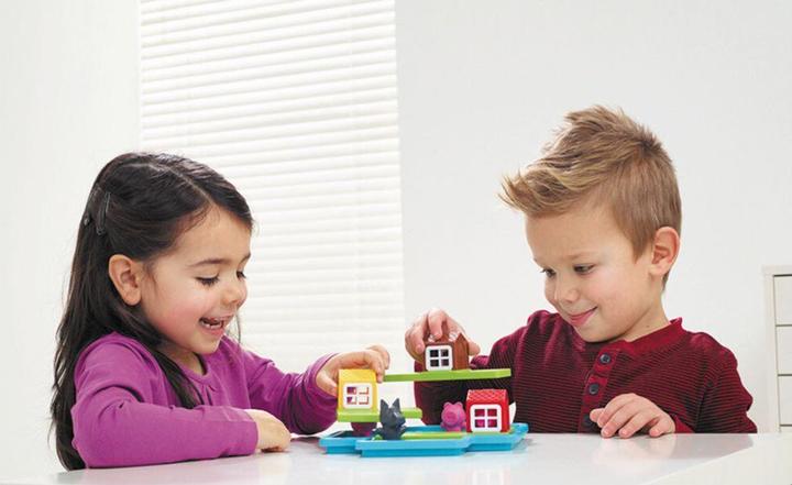 Produktbild Smart Games Die 3 kleinen Schweinchen (Deutsch, Italienisch, Niederländisch, Französisch, Dänisch, Norwegisch, Spanisch, Schwedisch, Portugiesisch, Finnisch)