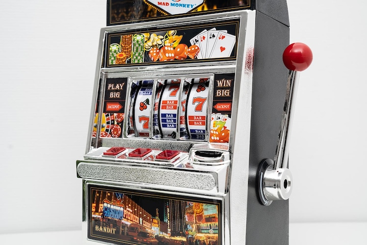 Actual product image Mad Monkey Slot machine (20 x 38 cm)