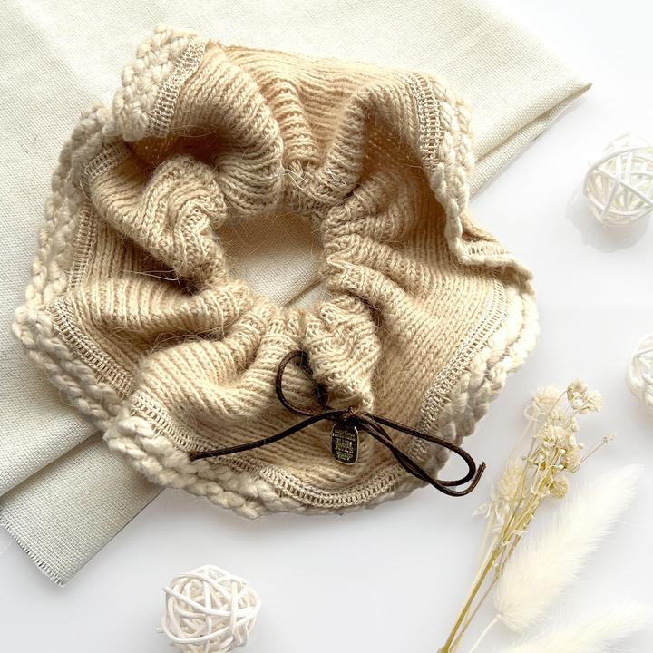 Immagine prodotto Avizar Haargummi mit gestricktem Muster Cornelia (Elastico per capelli)