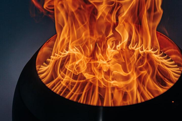 Actual product image Höfats MOON 45 fire bowl with low base (45 cm)