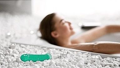 Image du produit RealRock Straight Realistic Dildo Suction Cup - 9" / 23 - Tur