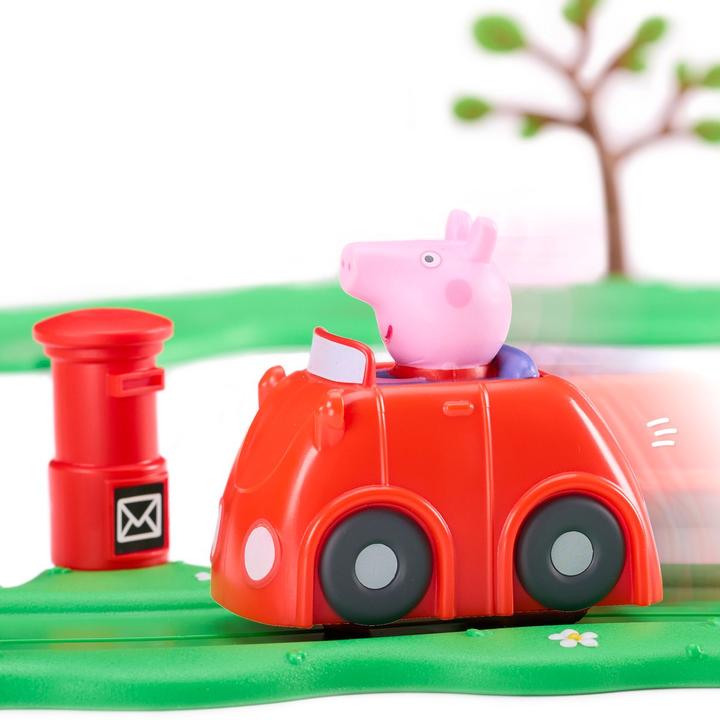 Actual product image Spectron Peppa Pig Whizz Around – Peppas kleines rotes Auto-Set