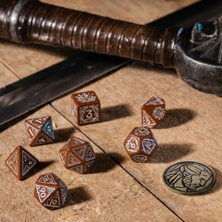 Immagine prodotto Q Workshop Dadi The Witcher - Geralt: il compagno di Roachs (7)