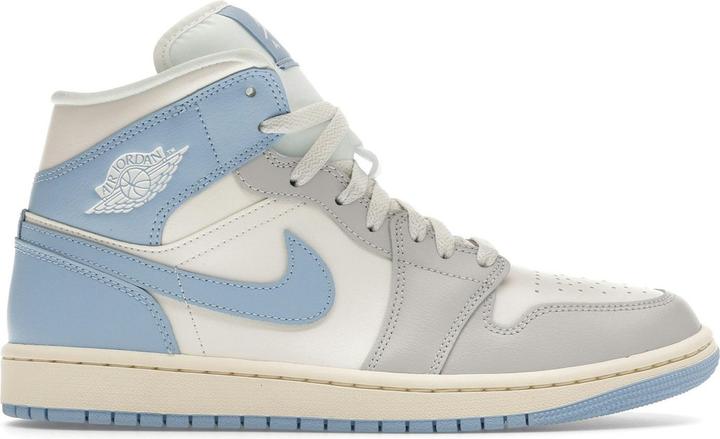 Image du produit Jordan Air 1 Mid W Psychic Blue (40)
