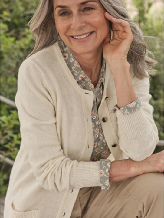 Produktbild Woolovers Strickjacke Rundhalsausschnitt Schafwolle (M)