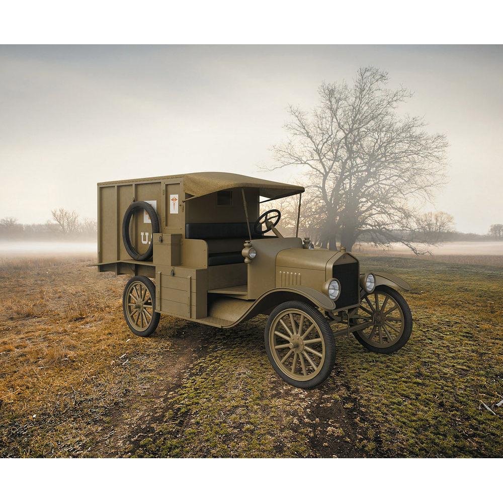 ICM Model T 1917 Ambulance WWI American Car