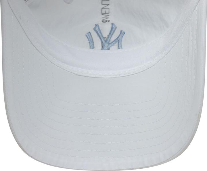 Actual product image New Era 9Twenty Unisex Cap - New York Yankees Weiss