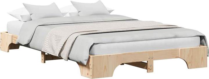 massives Kiefernholz