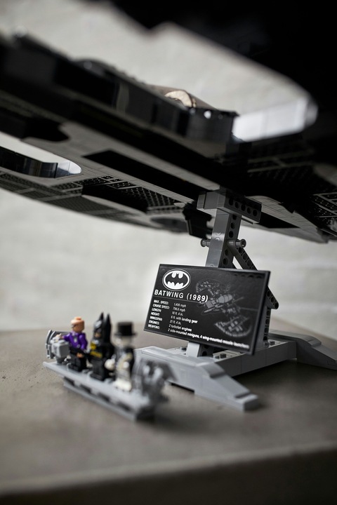 Actual product image LEGO 1989 Batwing (76161, LEGO DC, LEGO Rare Sets)
