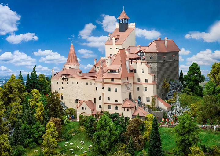 Actual product image Faller Bran Castle