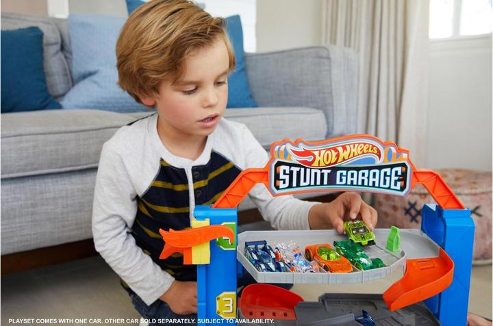 Actual product image Hot Wheels Stunt Garage, play set