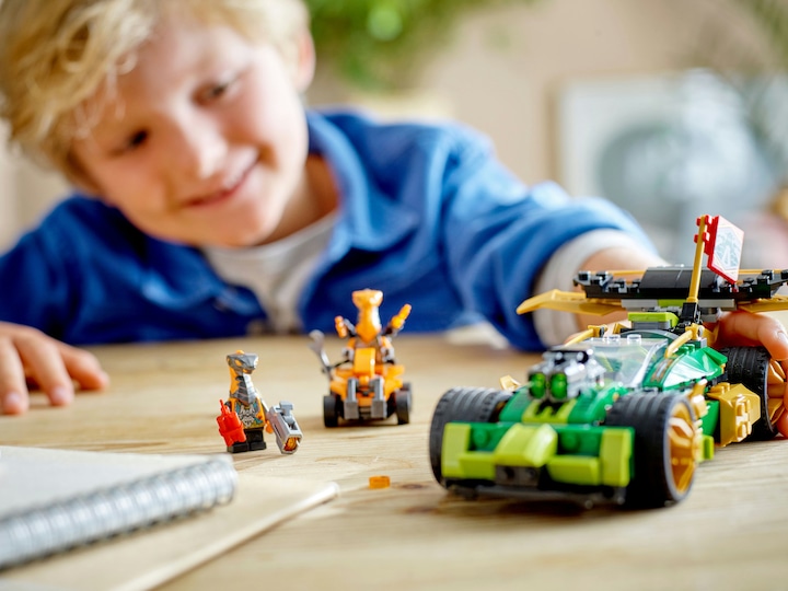 Actual product image LEGO Lloyds race car EVO (71763, LEGO Ninjago)