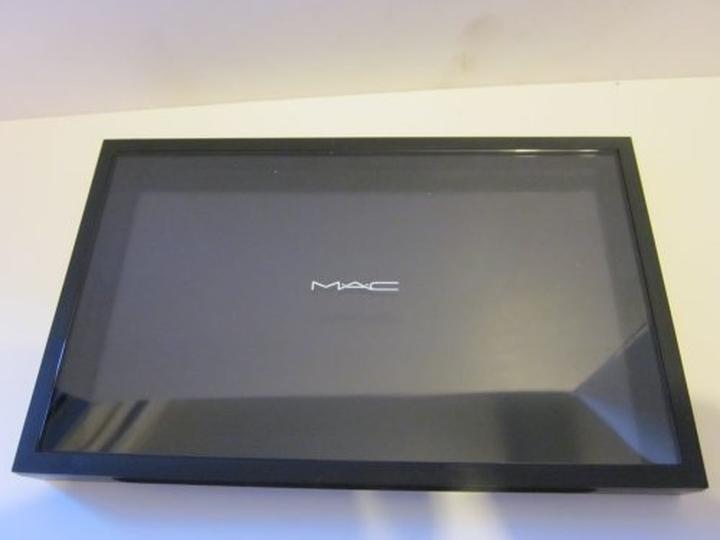 Actual product image MAC Cosmetics Pro Palette Large Single