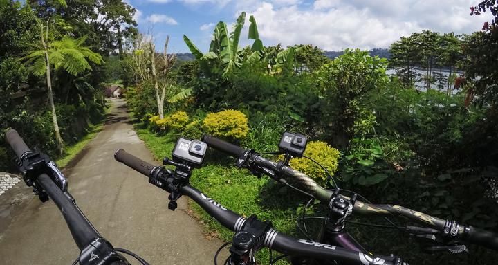 Actual product image GoPro Handlebar / Seatpost / Pole Mount