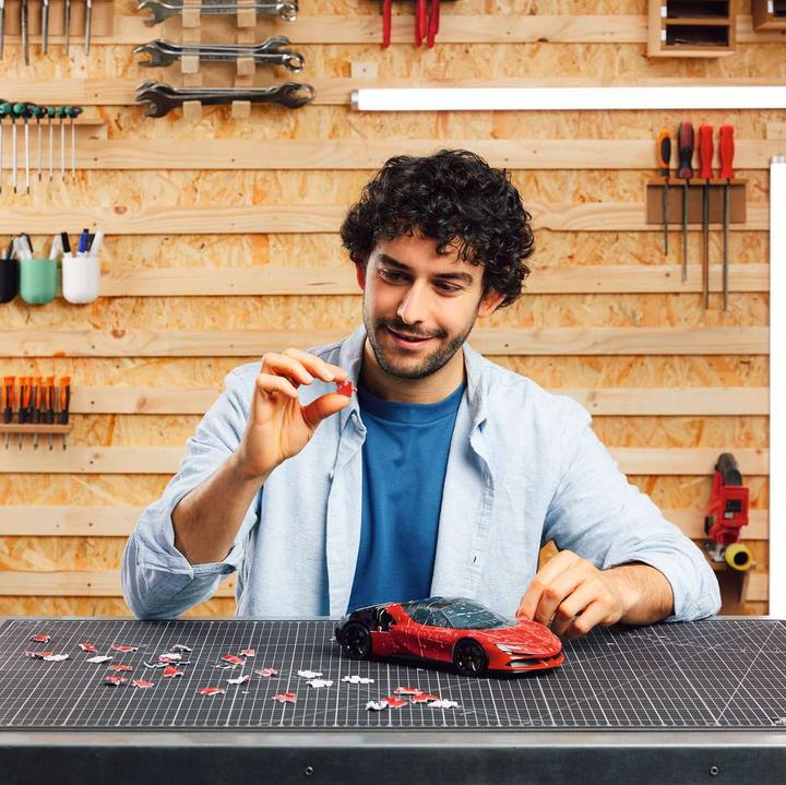 Actual product image Ravensburger Ferrari SF90 Stradale (108 pieces)