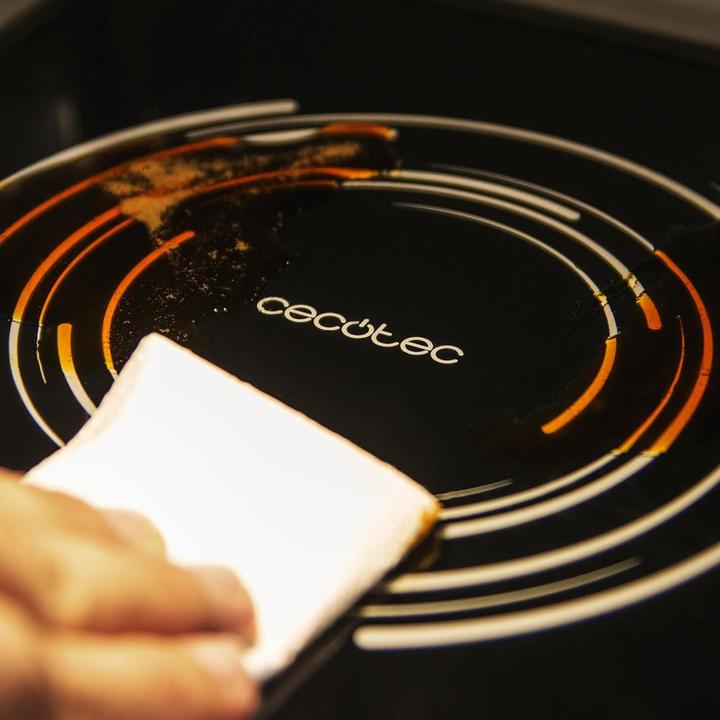 Produktbild Cecotec Flachbett-Mikrowelle mit Keramik-Innenraum, Auftaumodus, 3D-Wellen-Technologie und Timer (20 l)