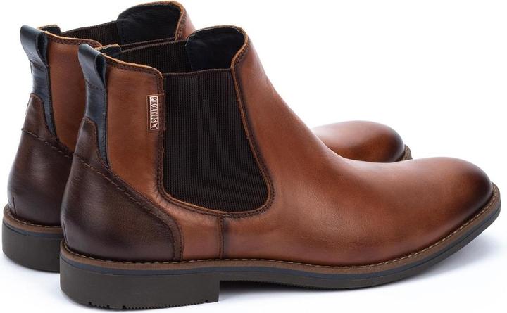 Actual product image Pikolinos Leon (40)