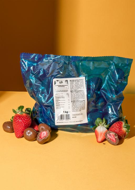 Produktbild KoRo Gefriergetrocknete Erdbeeren in Milchschokolade (1000 g)