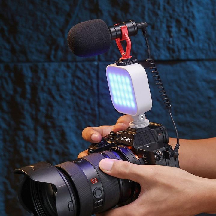 Actual product image Ulanzi U60 RGB Pocket light with U mount White (Video light)