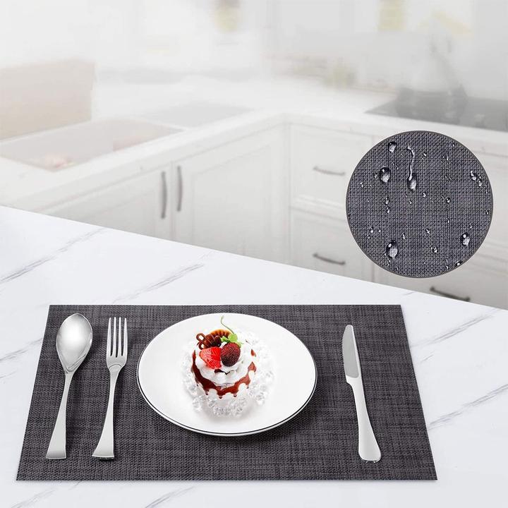 Produktbild Esmée Hitzebeständige PVC Tischunterlage Abwaschbare Teller Untersetzer Tischset 8er Set (8 Stk., 45 x 30 cm)