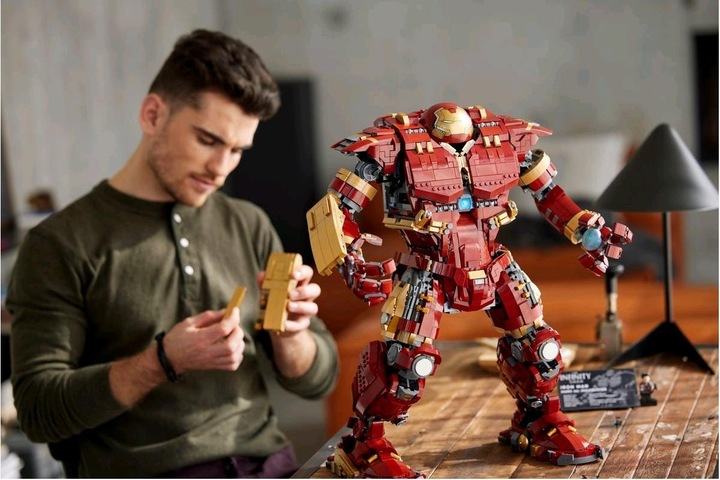 Immagine prodotto LEGO Hulkbuster (76210, Set LEGO rari, LEGO Marvel)