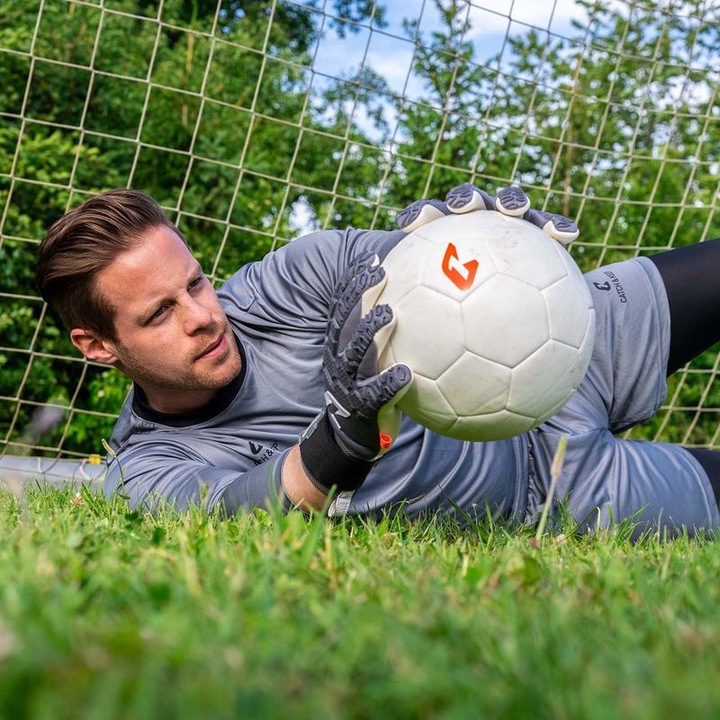 Produktbild Catch & Keep Fussballhandschuhe Fly Grey Soul Gr. 9 Grau Torwart Keeper Goalie Handschuhe (9)