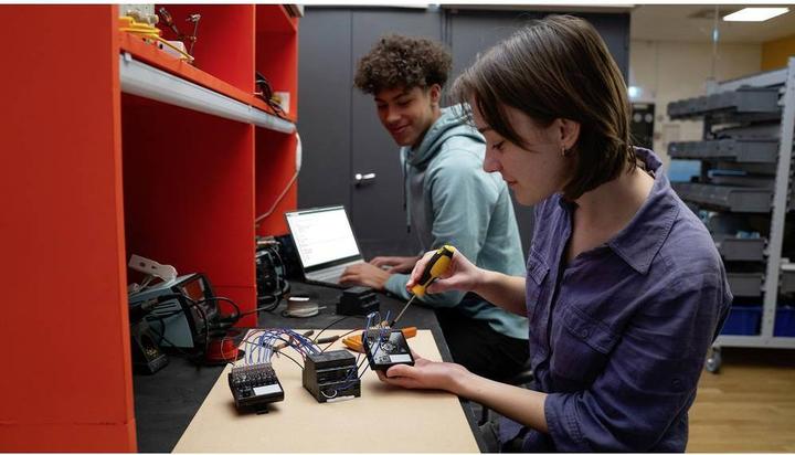 Produktbild Arduino AKX00051 - PLC-Starterkit