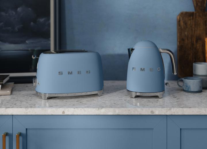 Image du produit Smeg KLF03SBMEU Bouilloire électrique storm blue matt (1.70 l)