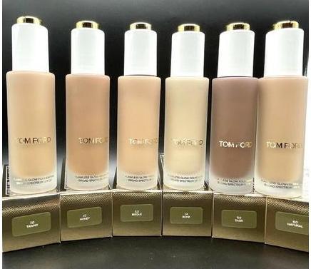Actual product image Tom Ford Flawless Glow Foundation SPF30 30 ml 7.0 Tawny (7.0 Tawny)