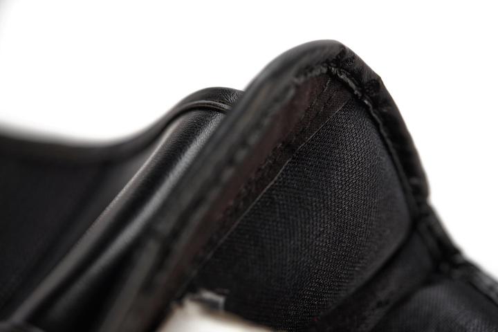 Image du produit adidas Gants de compétition de kickboxing rouge/noir, adiKBWKF200 (10 OZ)