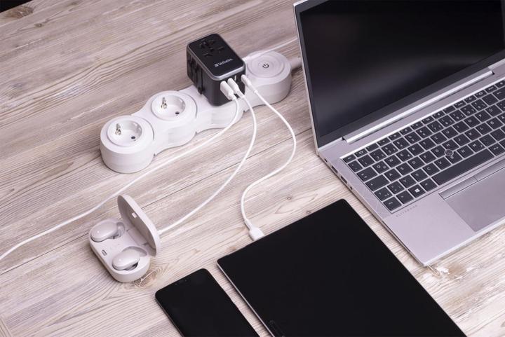 Actual product image Verbatim Universal Travel Adapter