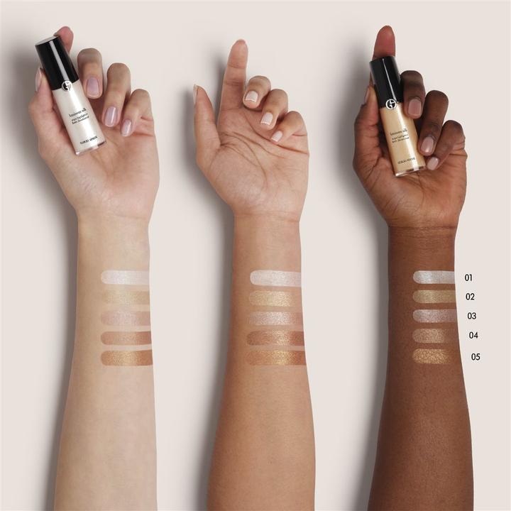 Actual product image Giorgio Armani Luminous Silk Acqua Highlighter 5 (5, Highlighter, 12 ml)