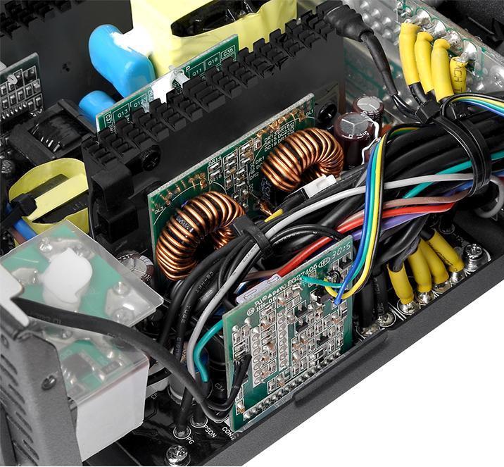 Produktbild Thermaltake ToughPower Grand (650 W)