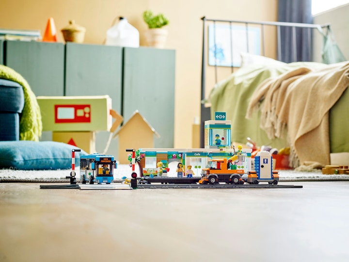 Immagine prodotto LEGO Stazione (60335, LEGO City)