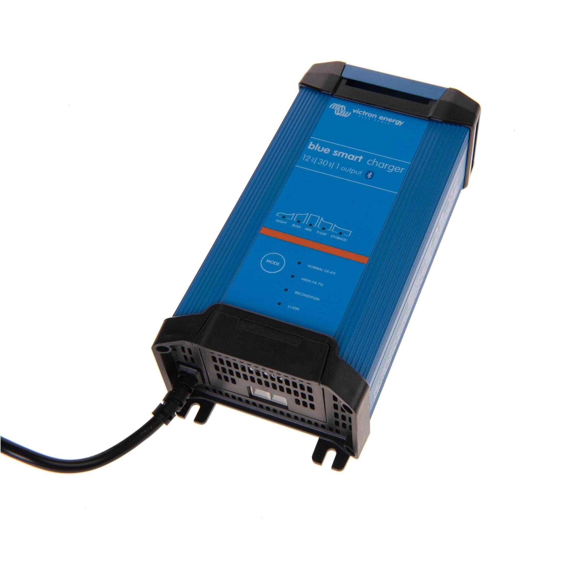 Victron Energy, Caricabatterie per auto, Blu Smart (12V, 30 A)