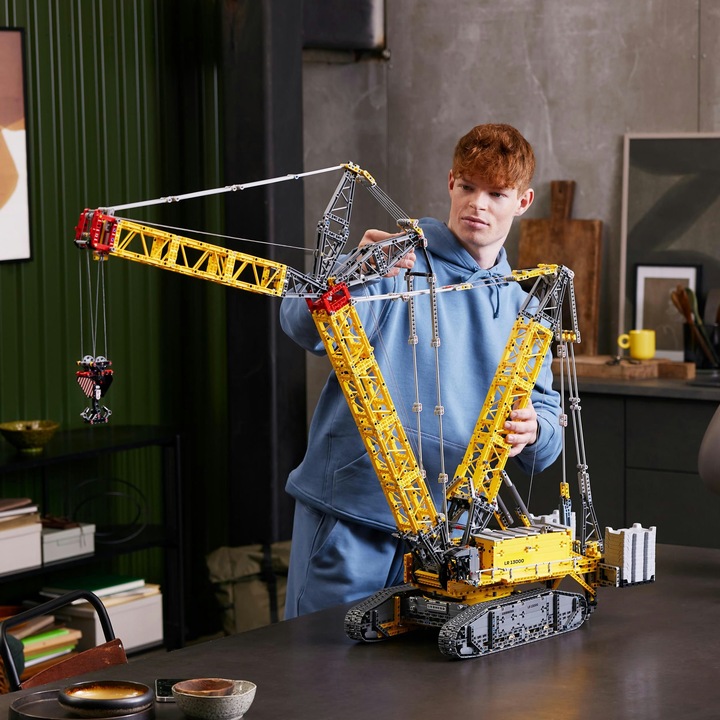 Produktbild LEGO Liebherr LR 13000 Raupenkran (42146, LEGO Technic)