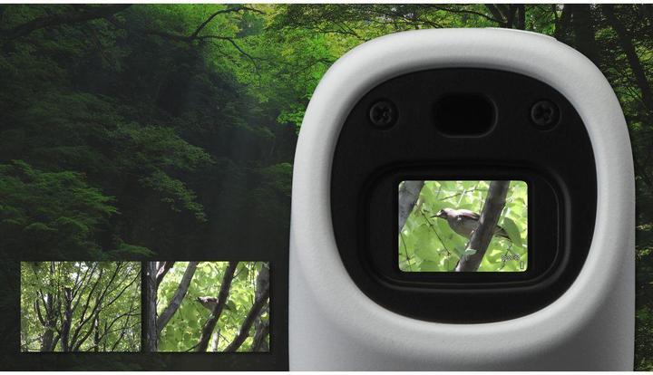 Actual product image Canon Powershot Zoom Essential Kit (100 - 400 mm, 12.10 Mpx, 1/3")